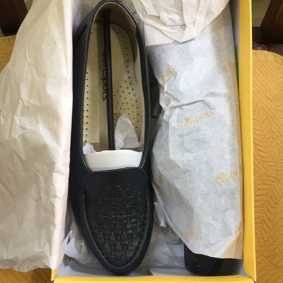 Softspots Shoes Nib Softspots Constance Wedge In Navy Leather